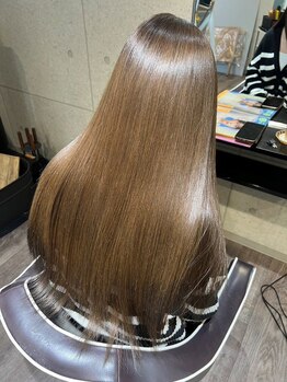 エー(...a)の写真/仕上がりの差は一目瞭然！SNSで話題の髪質改善で見違えるほど美しい憧れの艶髪ストレートに♪