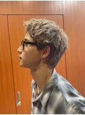 スパイキー×ミルクティーベージュ×ブリーチデザイン