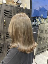 アチーブリス(achieve Liss)&nbsp;オリーブベージュ大人可愛いグレージュカラー×エアストレート