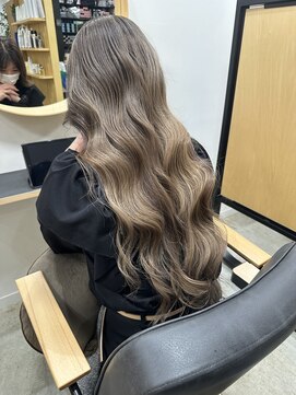 ハイク(HYKE) バレイヤージュ/グラデーション/ケアブリーチ