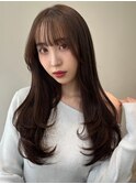 顔周りレイヤーカットくびれヘアミルクティーベージュカラー