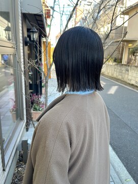 ゴーズゴードットビー 吉祥寺(go s go .b) ミニボブ/ぱつっとボブ/切りっぱなし/吉祥寺/イルミナカラー