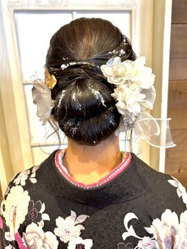 ザブックハンドサロン(The book hand salon) 袴×ヘアアレンジ