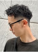 スペインカールスパイキーショートブルーブラックフェザーパーマ