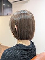 ウィスカーヘアー(whisker hair) 顎ラインボブ