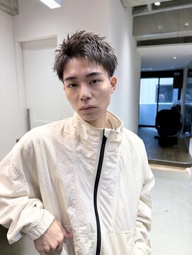 ファルベ(Farbe) フェザーパーマ/サーフカール/刈り上げセンターパート