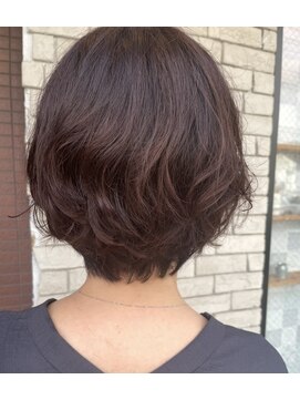 コトナ 越谷店 ふんわりショートボブ