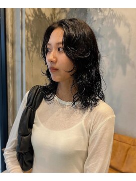 オムズ(OM's) ミディアムパーマ/レイヤーパーマ