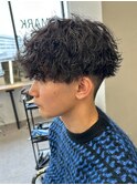 波巻きパーマ/スパイラルパーマ/メンズ/眉毛/短髪/サーフカール
