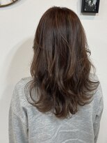 オルト(ort)&nbsp;大人女性のナチュラルゆるウェーブセミロング