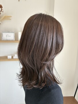 エクシア(E'cxia) くすみグレージュ