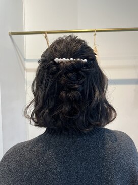 ロウブ(roubu.) 【roubu.】編み下ろしハーフアップ