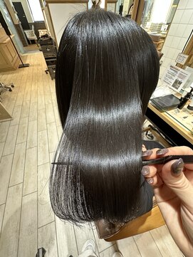 プラグ バイ ネオリーブ(plug by neolive) 大人ガーリー/チョコレート×髪質改善 [髪質改善/縮毛矯正]韓国K