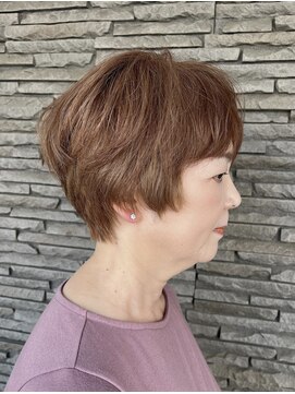 ハイバレーヘアーメゾン(HIGH VALLEY HAIRMAISON) ベージュカラーケアブリーチ白髪ぼかし脱白髪染めショート
