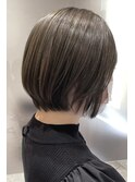 小顔カット大人かわいいグレーベージュ黒髪前髪パーマ斜めバング