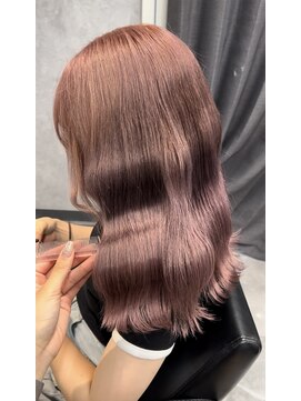 ジゼル 梅田(GiseL) ピンクっぽい紫っぽいカラー！