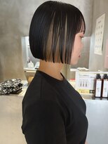 ハウ 心斎橋(how)&nbsp;20代30代大人可愛いイヤリングカラーストレートボブ立体感