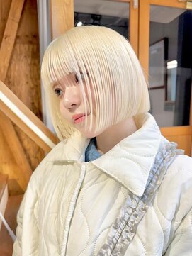 マニア(mania.) ホワイトブロンド抜きっぱなしブロンドトリプルカラーハイトーン