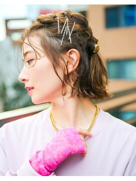 ベルトレ フロム リコリトル(belltre from lico little) ボブアレンジ/ゴールドピンアレンジ［白石］