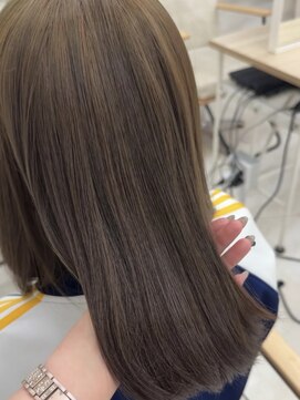 ビュー フクオカ(VIEW FUKUOKA) ブリーチなしで作る透明感カラー！オリーブベージュ