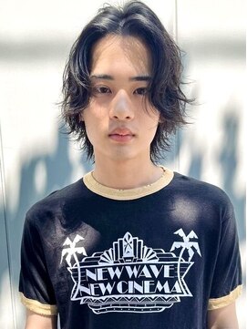 ミラバイグリーン(Mira by green) ウルフスパイラルパーマ/シャドウパーマ/サーフカールパーマ