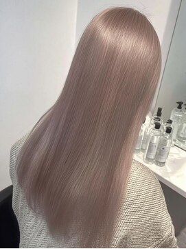 ミルクティー/ブリーチカラー/ウルフカット/レイヤーカット