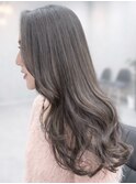 レイヤーカットミルクティーベージュブリーチなしダブルカラー