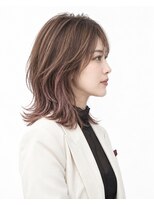 ヘアセラピー サラ(hair therapy Sara)&nbsp;顔まわりレイヤーのミディアム