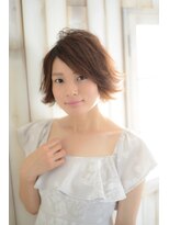 パティオンツー(PATIONN2)&nbsp;斜めバングモーブカラー外ハネ前下がりエフォートレスボブ