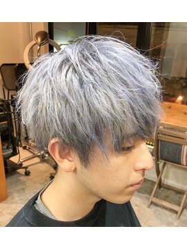 ヘアーデザイン ウエストサイドスタンダード(hair design West Side STANDARD) 《雰囲気バツグン》シルバーアッシュ×ゆるツイストスパイラル。