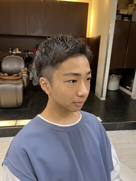 エイチアンドシーヘア(H&C HAIR) 学校にバレない程度の2ブロック