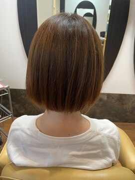 トランスフォーム ヘアー(TRANSFORM hair) 20代30代40代　酸性ストレートショートボブ