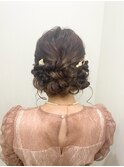 もふもふ可愛い結婚式お呼ばれヘアアレンジ
