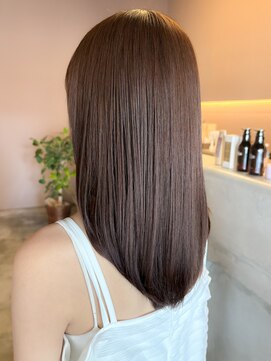 ガーデンヨコハマエスト(GARDEN YOKOHAMA est) 艶カラー　ブラウンベージュ　ミディアム　レイヤー