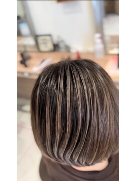 アッシュ 戸田公園店(Ash) 脱白髪染めハイライトボブ