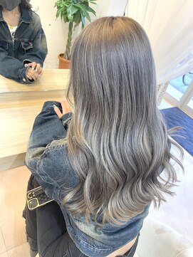 エル 新小岩(elu) ダブルカラーで作る、外国人風グレージュカラー☆