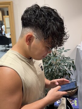 レックスヘアーインターナショナル(ReX HAIR INTERNATIONAL) 【吉元　龍一】スペインカール