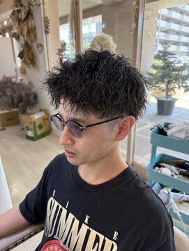 アミュー(amiu) ツイストスパイラルパーマ