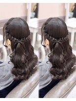 アリエス 渋谷駅西口店(Aries)&nbsp;髪の毛リボンハーフアップ