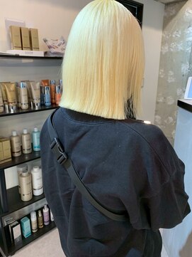 ペレ 原宿(PELE) ダブルカラー/ケアブリーチ/羽エクステ/原宿