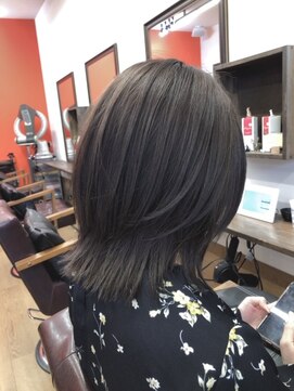 ヘア プロデュース アイモ(Hair Produce Aimo) ラベンダーアッシュのいまどきミディアムウルフレイヤー☆