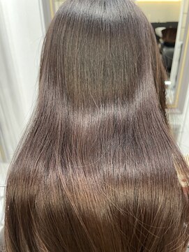 エスカーラ 表参道(THE ESCALA) @aidaman321 髪質改善/髪質改善縮毛矯正/髪質改善トリートメント