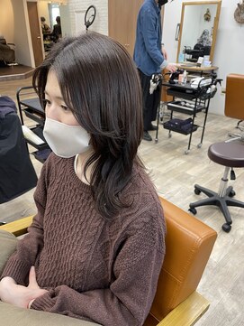 ルチナ 秦野(Lucina) ロング／ナチュラルカラー