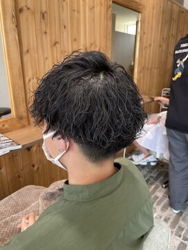 モエバイアリア(Moe by aria) 波巻きパーマ