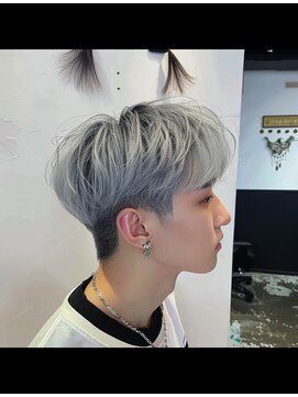 グリット オオサカ(GRIT osaka) メンズパーマでイメージチェンジ