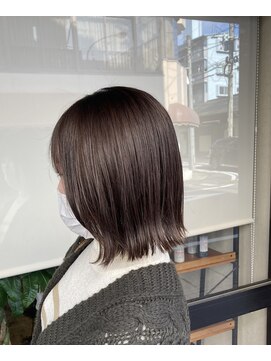 ハル(halu) 《halu》ミニボブ　グレージュ