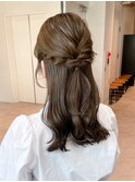 おくれ毛ミディアムロング顔周りレイヤー_ba503271