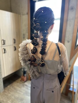ヘアメイク ゼロ(0) ヘアアレンジ編みおろし