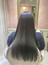 ケラチンProトリートメントが叶える３つの効果【その１：クセ緩和】