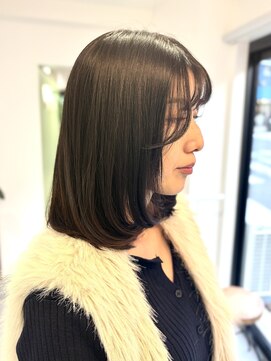 イーエム 自由通り店(e.m.) ミディアムレイヤー/レイヤーボブ/顔周りカット